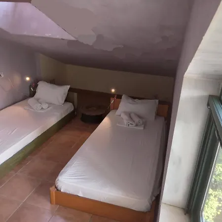 The White Rabbit Eco-lodge 